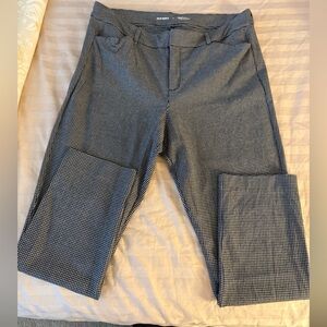 Old Navy Black & White Skinny Pants